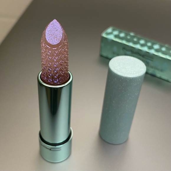 MAC “Glisten Up” Sugar Crystal Lip Oil Stick - Picture 3 of 3